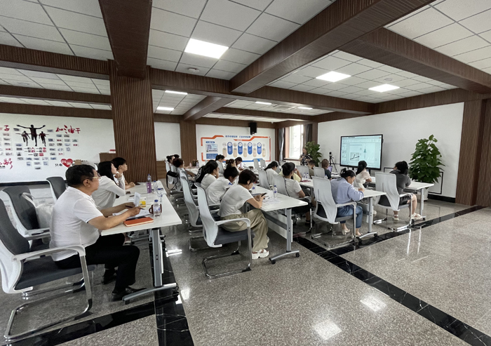 攜手并進，共創(chuàng)未來—萊沃醫(yī)療市場招商部年中述職大會圓滿召開