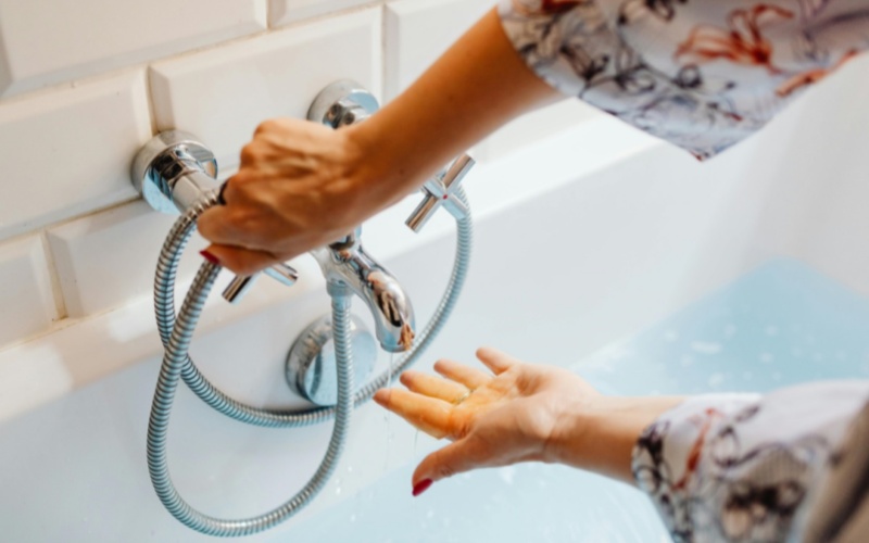 【萊沃醫(yī)療：知識(shí)分享】洗澡時(shí)別踩這些坑！你的疤痕，可能就是這么變嚴(yán)重的